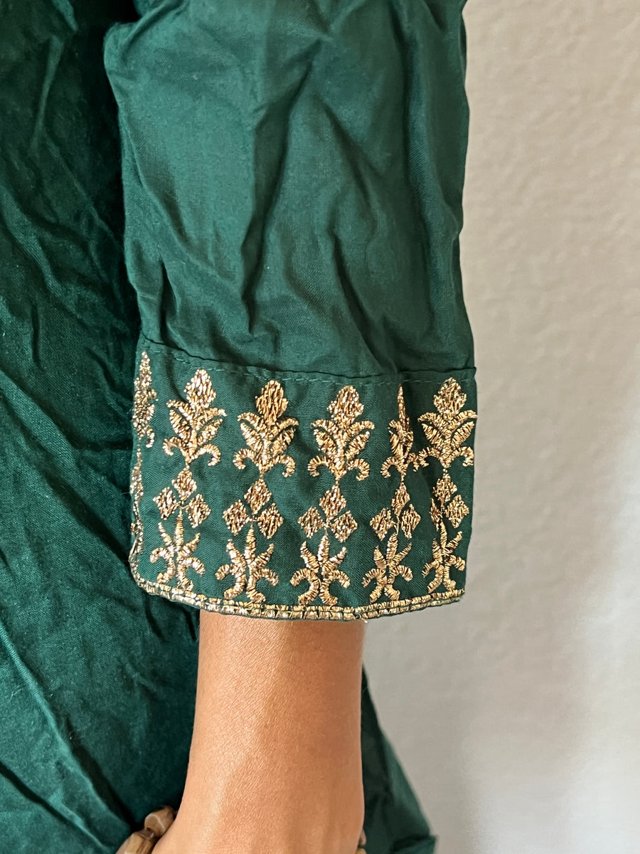 2-Piece Tunic and Pants set (Green and gold)