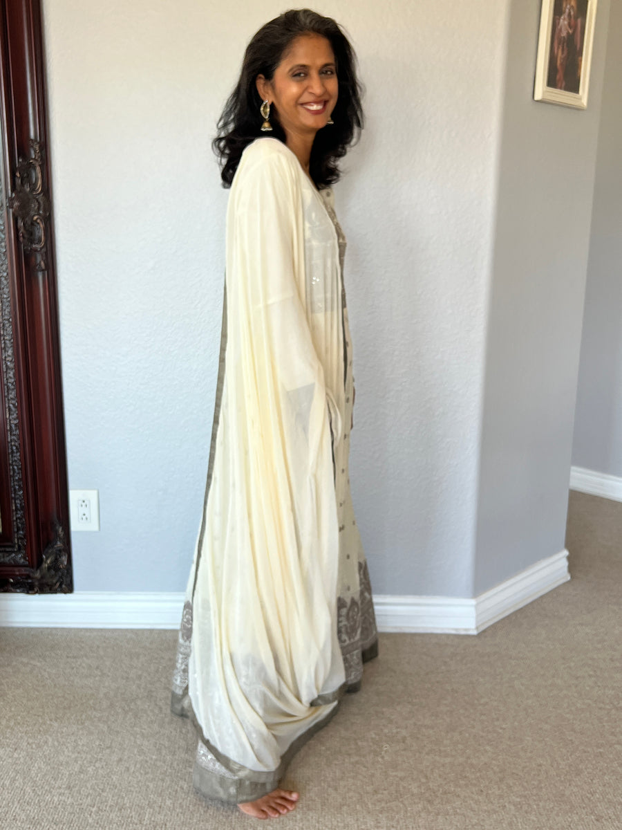 2-Piece Gown and Scarf Set